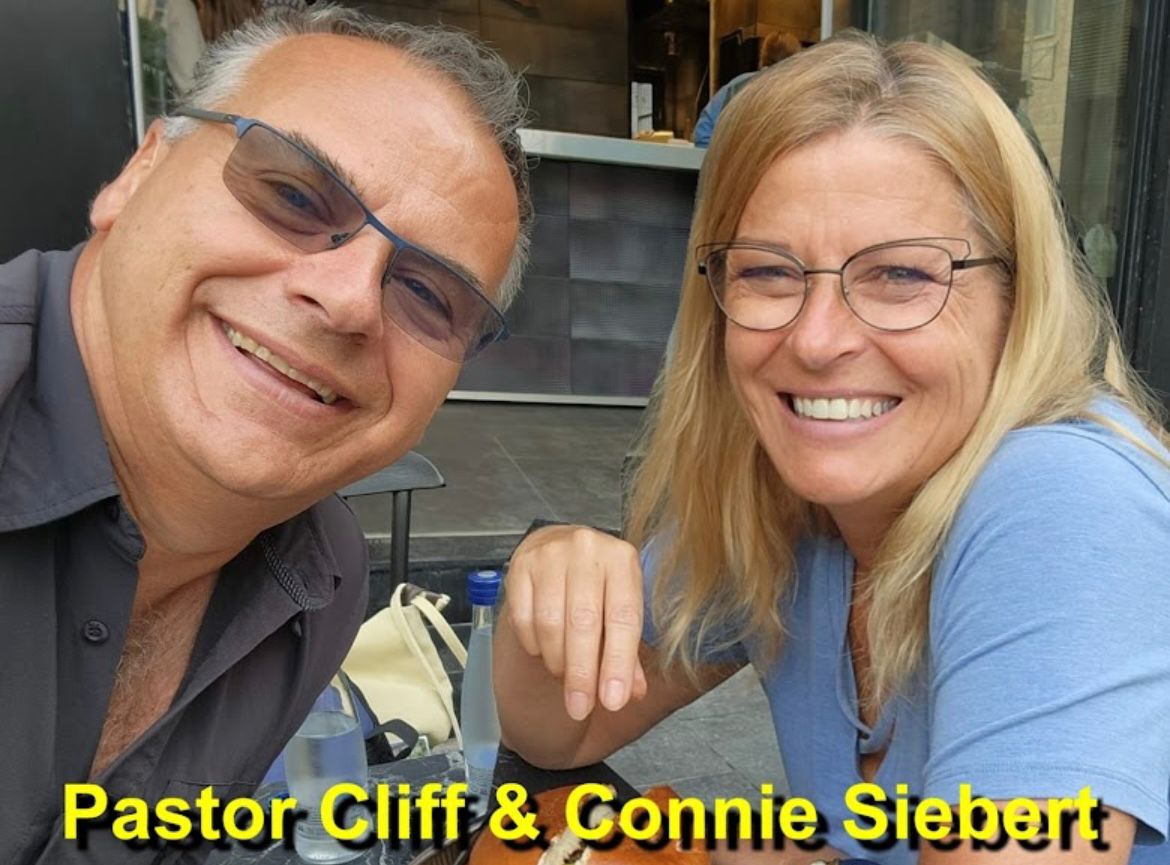 Pastor Cliff and Connie Siebert